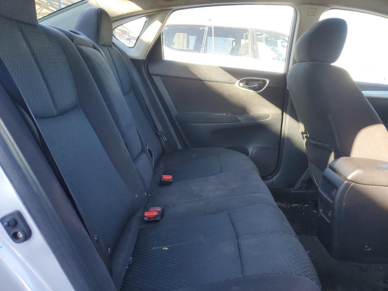 2014 Nissan Sentra - Image 10