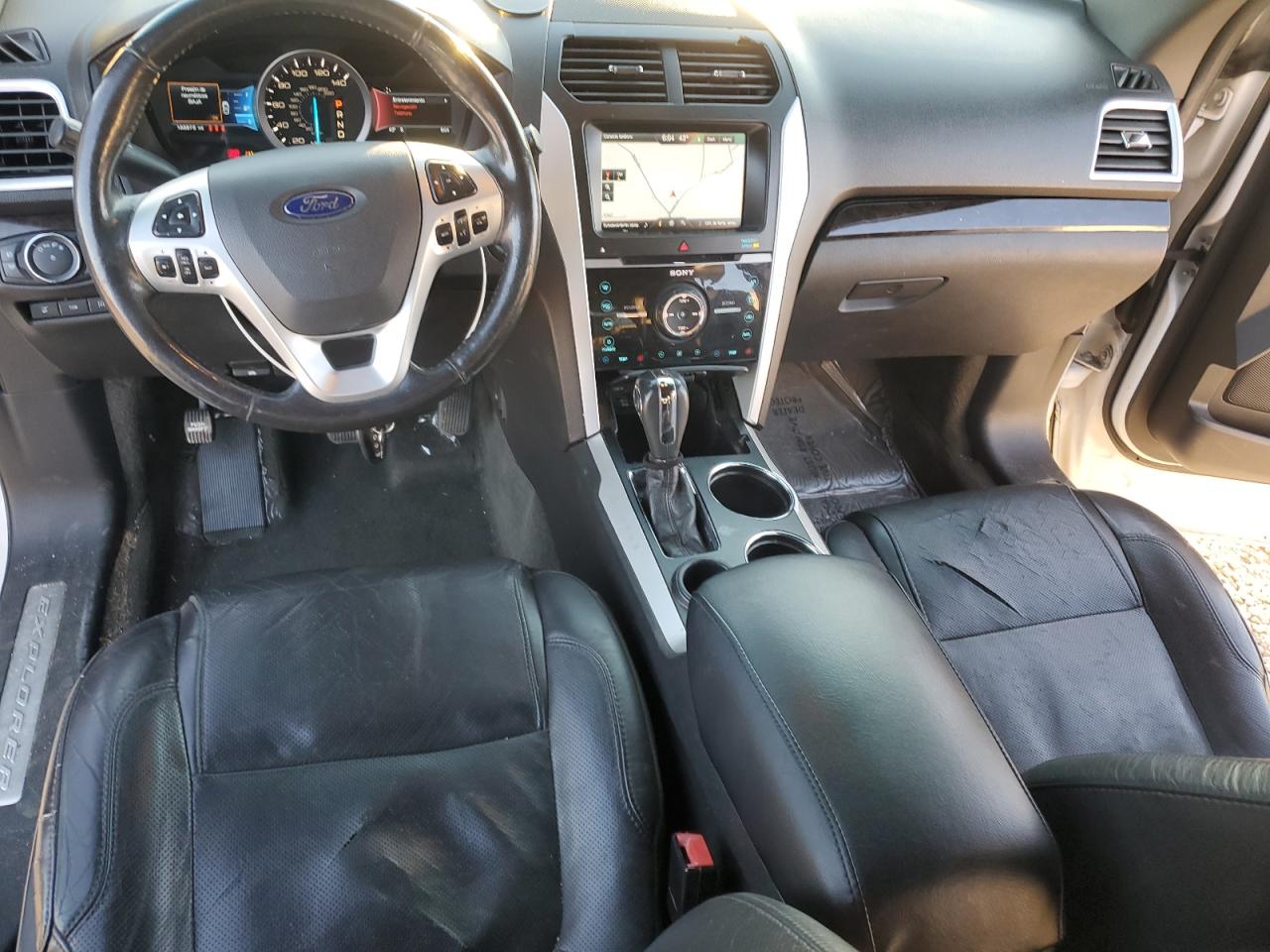 2014 Ford Explorer - Image 8