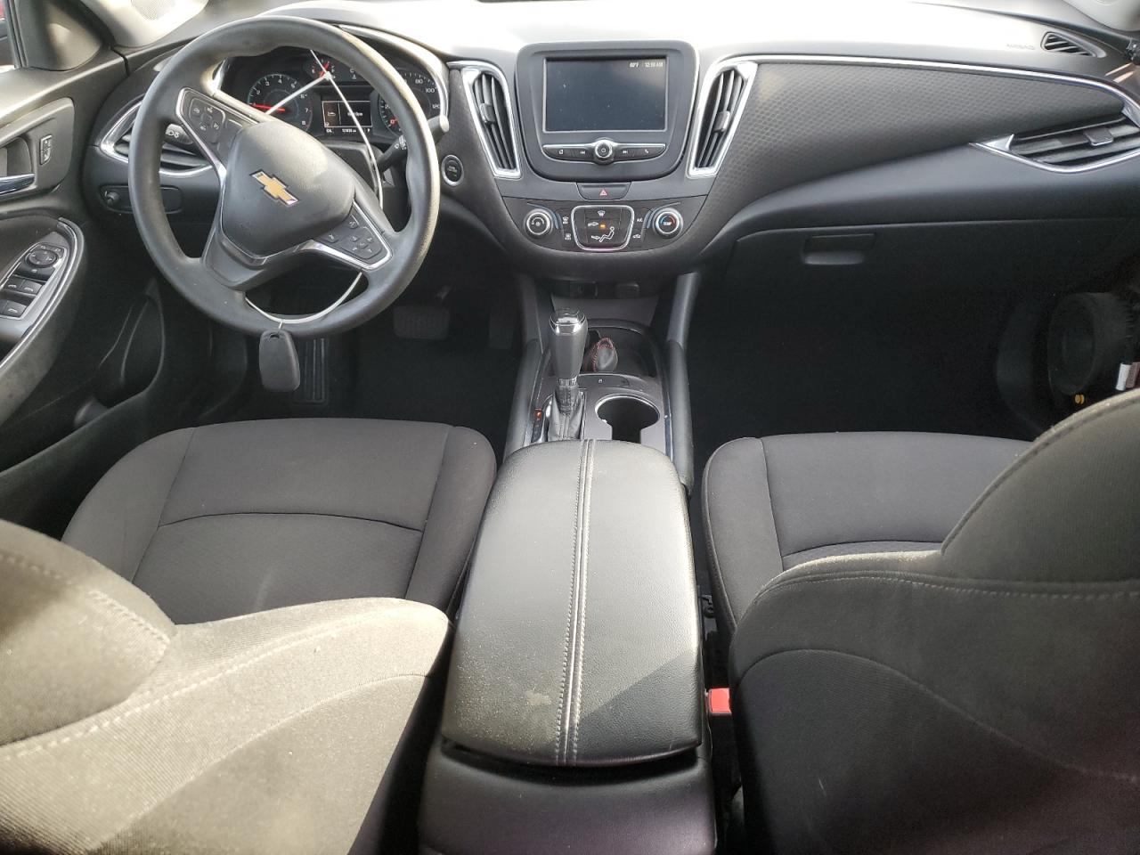 2018 Chevrolet Malibu - Image 8