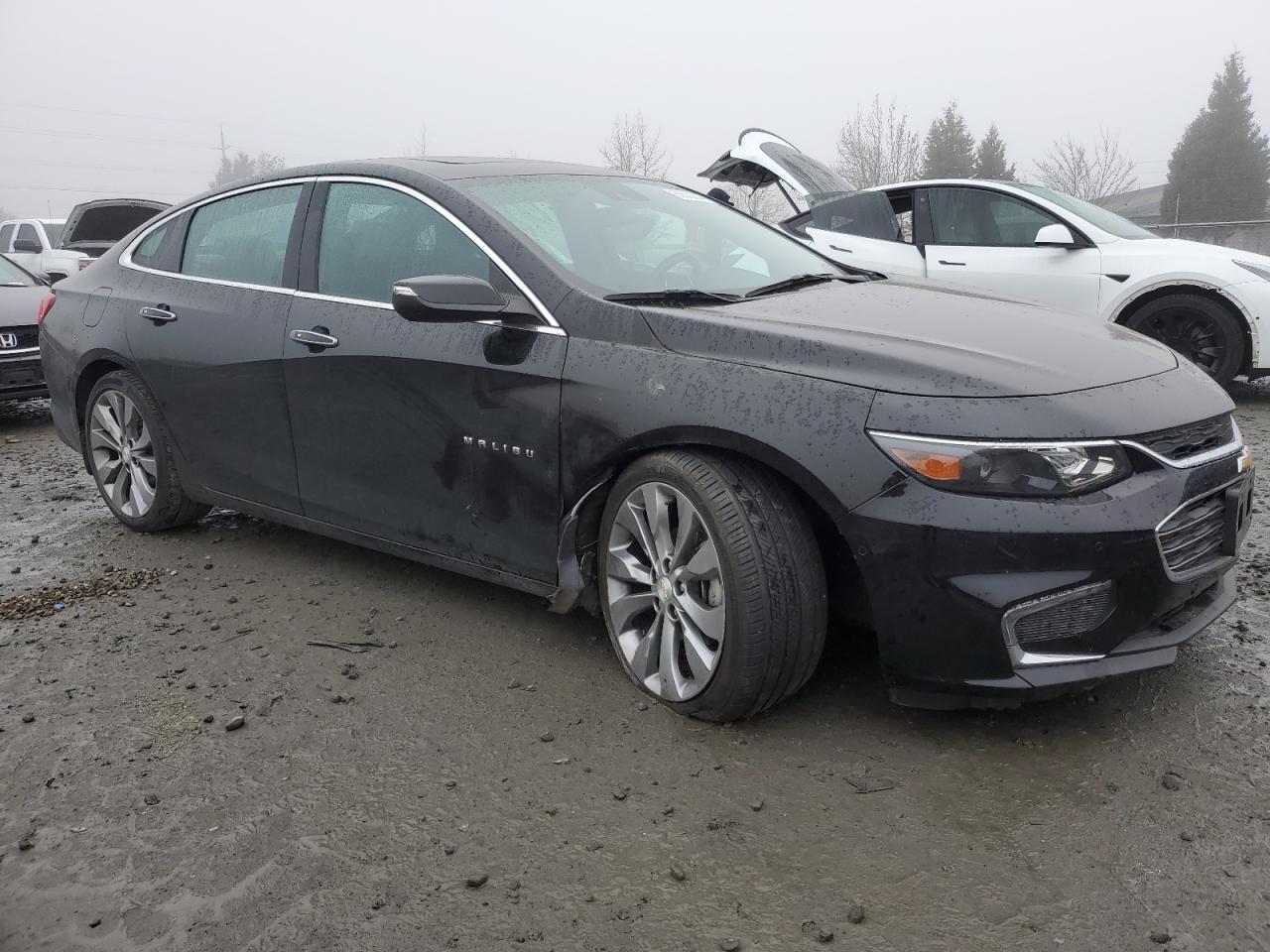 2017 Chevrolet Malibu - Image 4