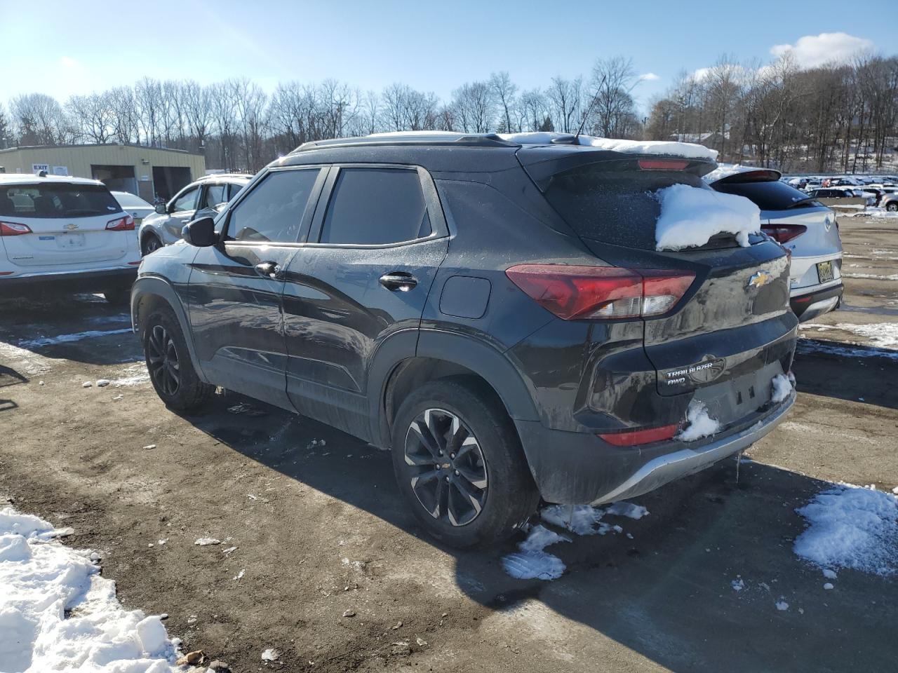 2023 Chevrolet TrailBlazer - Image 2