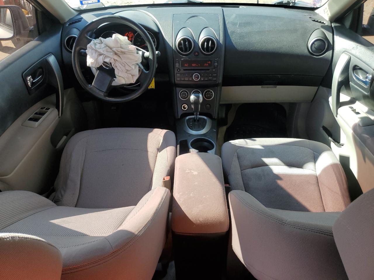 2010 Nissan Rogue - Image 9