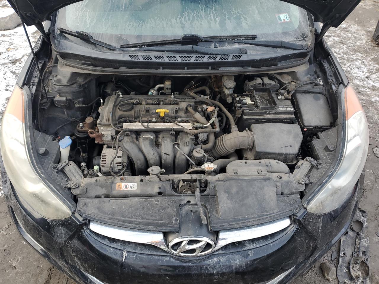 2013 Hyundai Elantra - Image 11