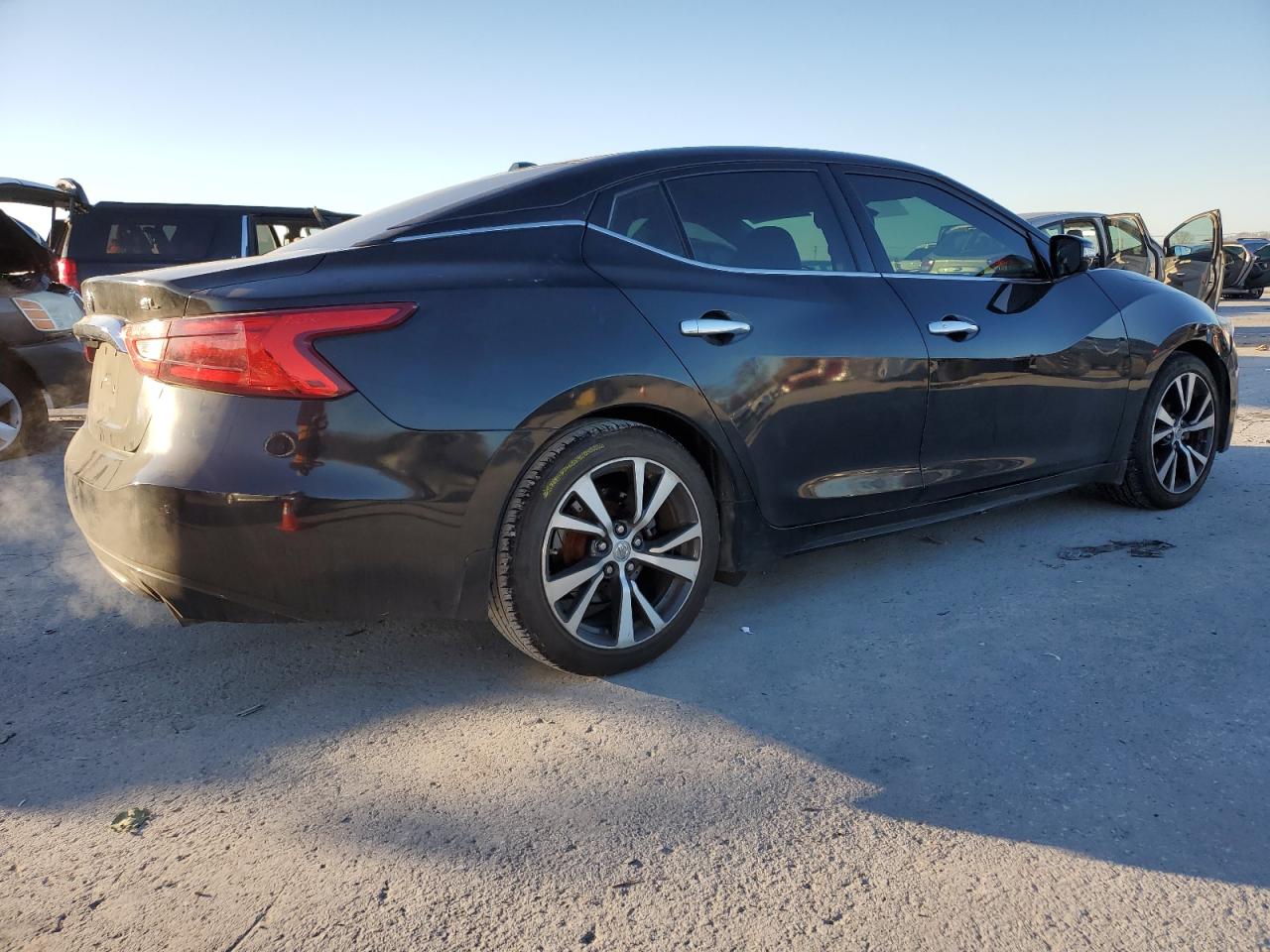 2017 Nissan Maxima - Image 3