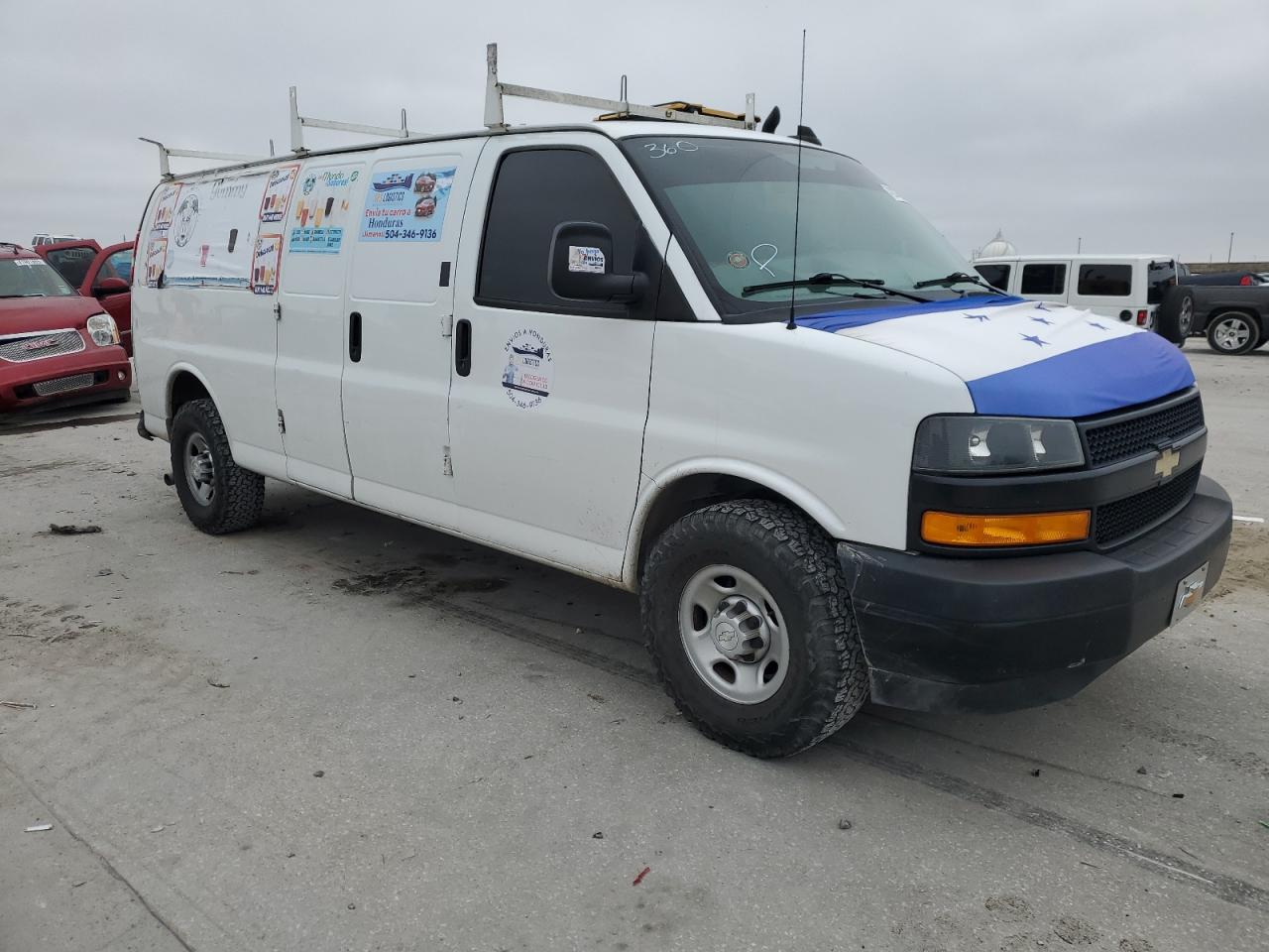 2018 Chevrolet Express - Image 4