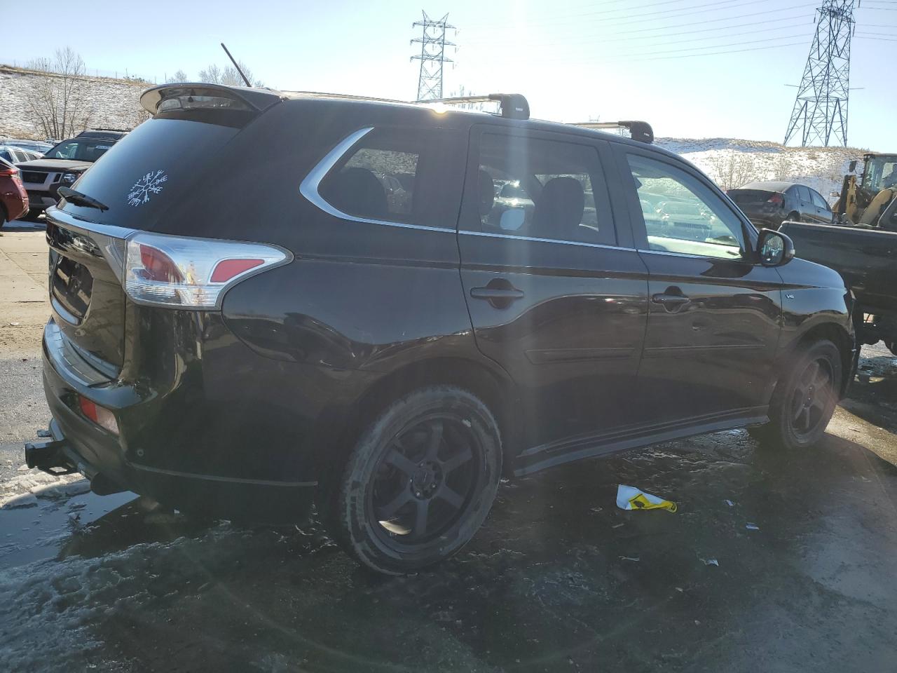 2014 Mitsubishi Outlander - Image 3