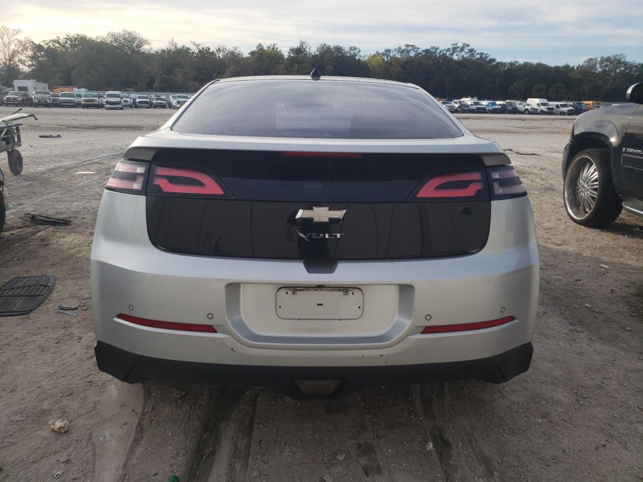2012 Chevrolet Volt - Image 6