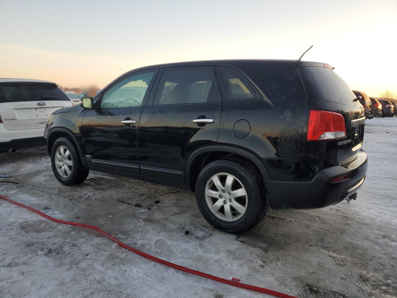 2011 Kia Sorento - Image 2