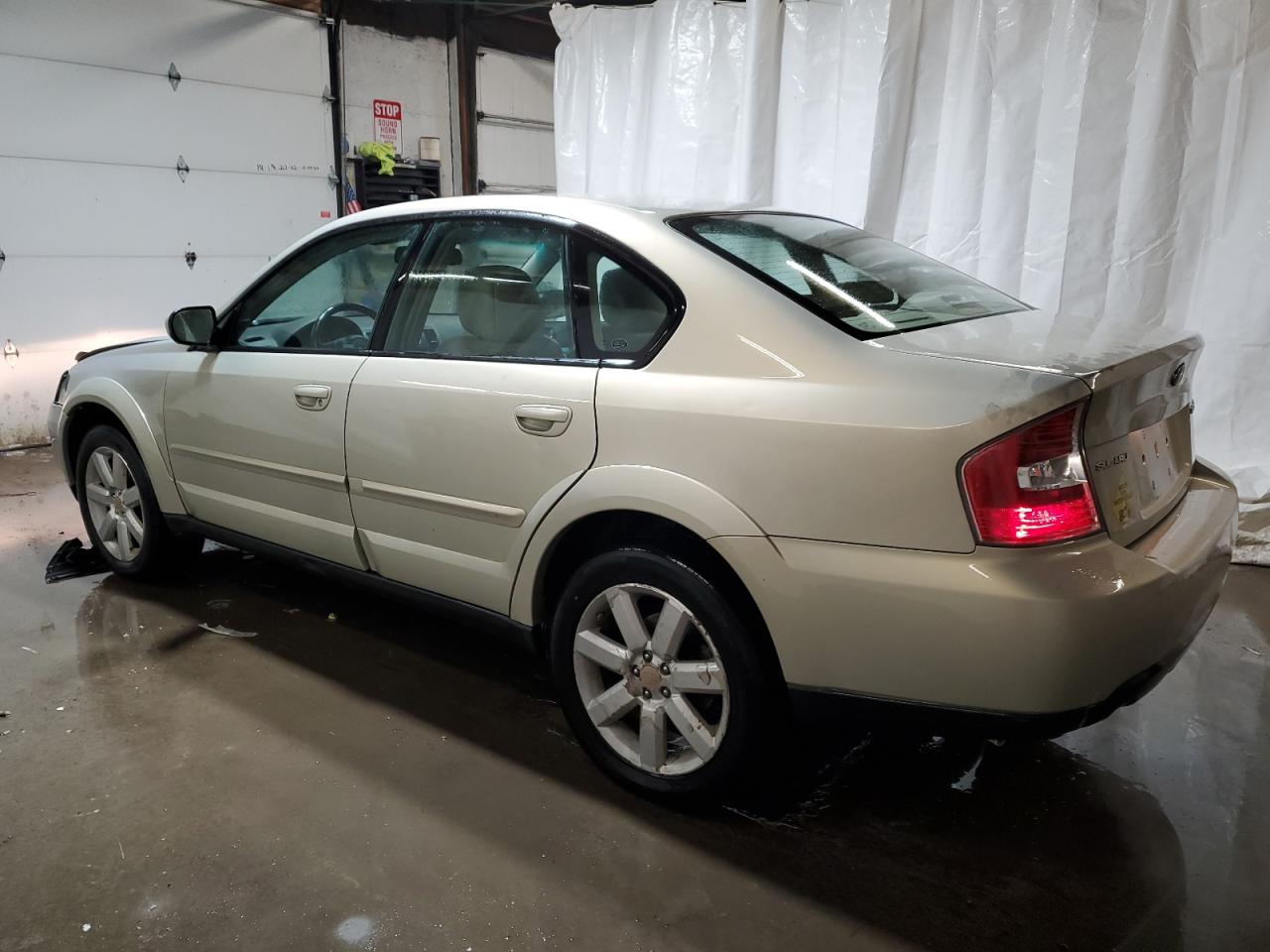 2007 Subaru Legacy - Image 2