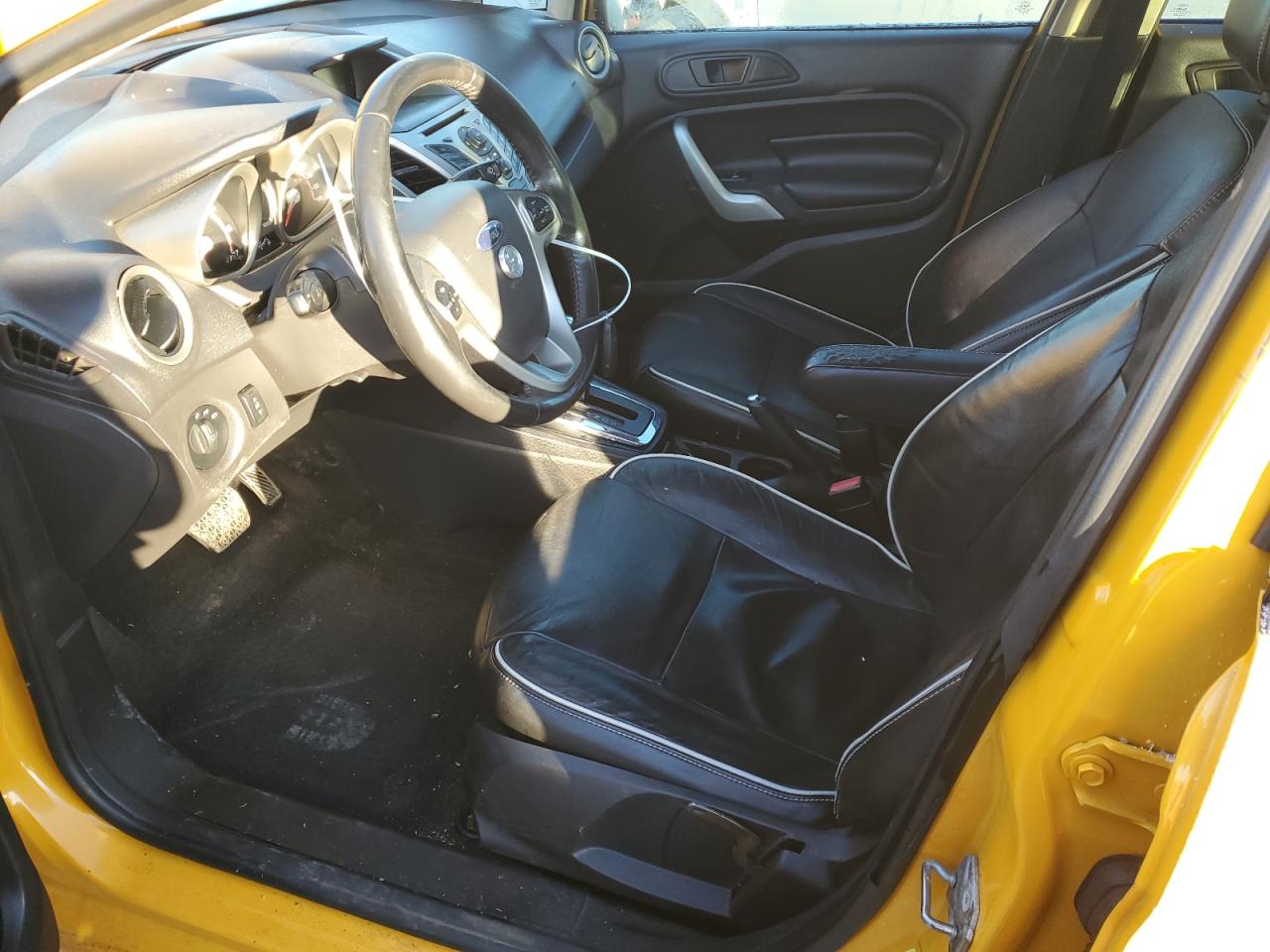 2012 Ford Fiesta - Image 7