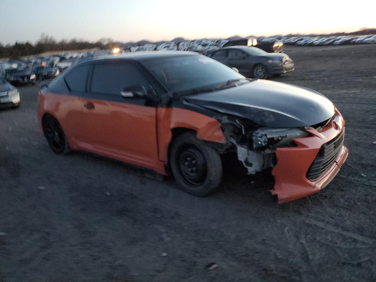 2015 Toyota tC - Image 4