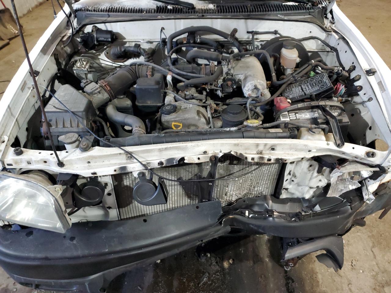 2004 Toyota Tacoma - Image 11