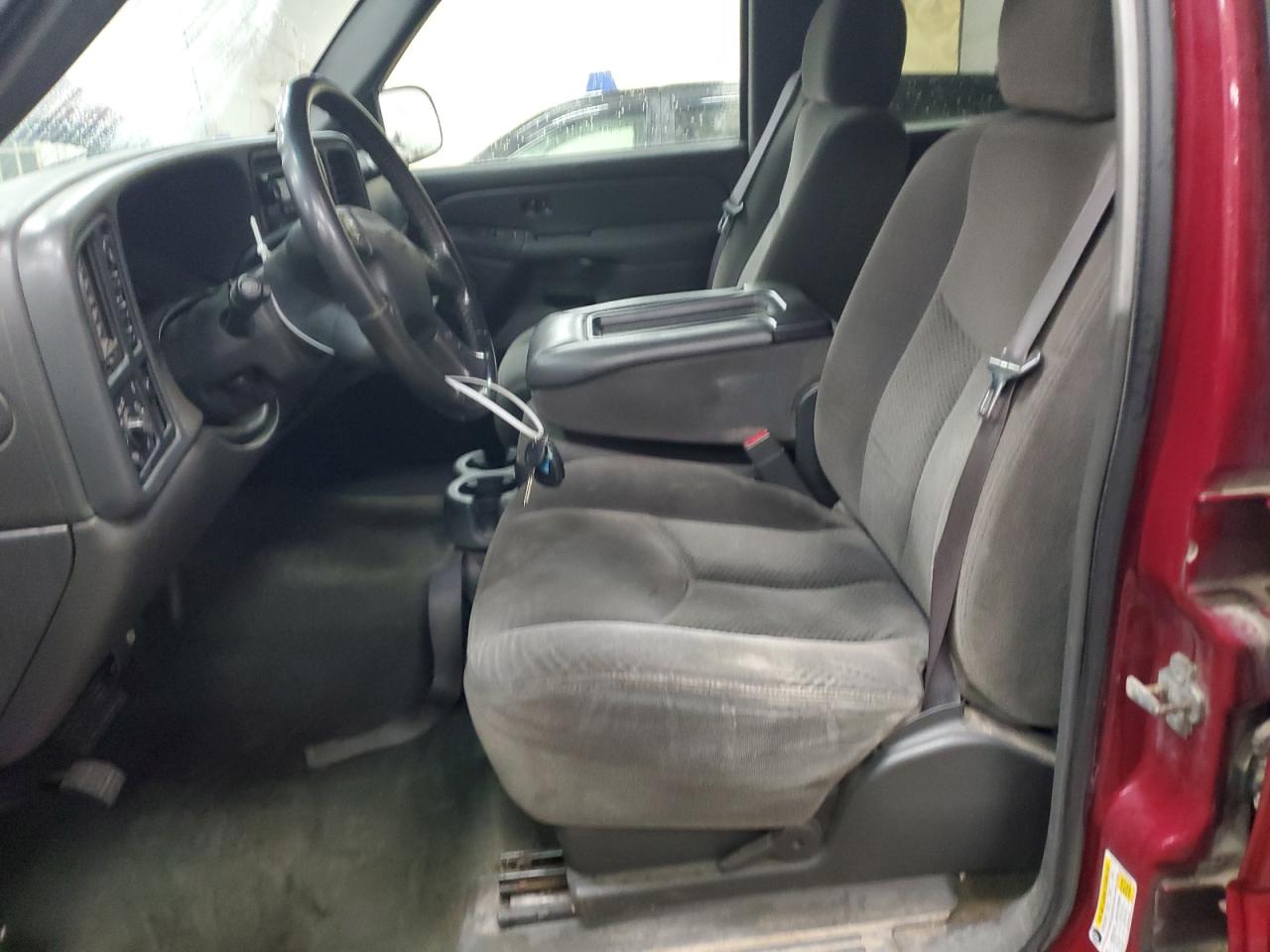 2006 Chevrolet Silverado - Image 7