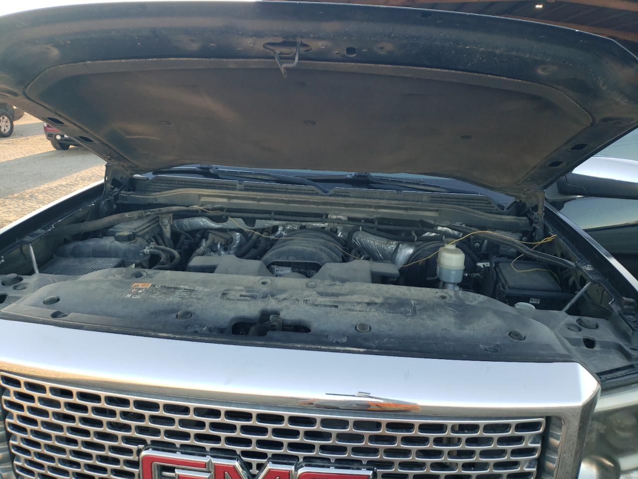 2015 GMC Sierra - Image 11