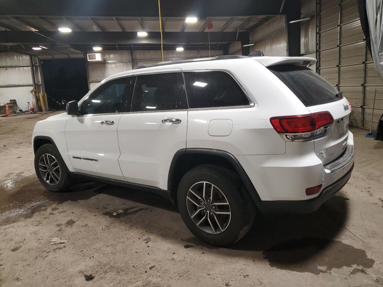 2021 Jeep Grand Cherokee - Image 2