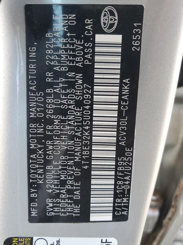 2005 Toyota Camry - Image 12