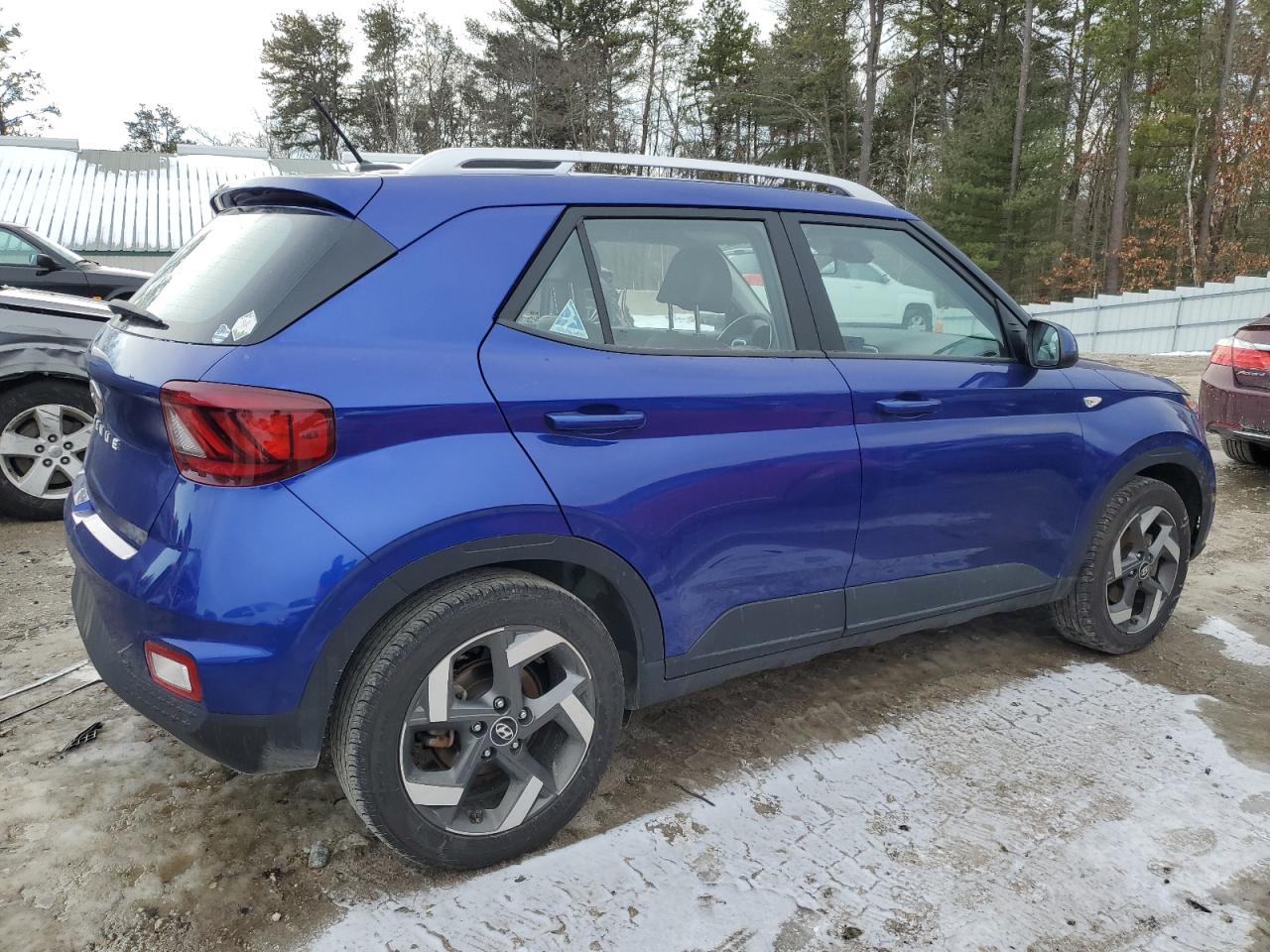 2023 Hyundai Venue - Image 3