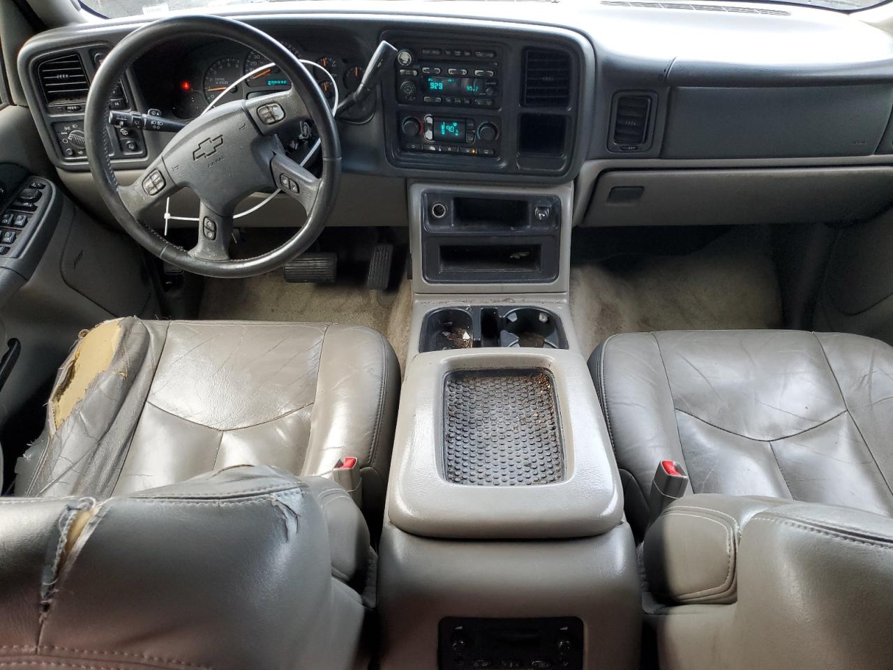 2003 Chevrolet Tahoe - Image 8