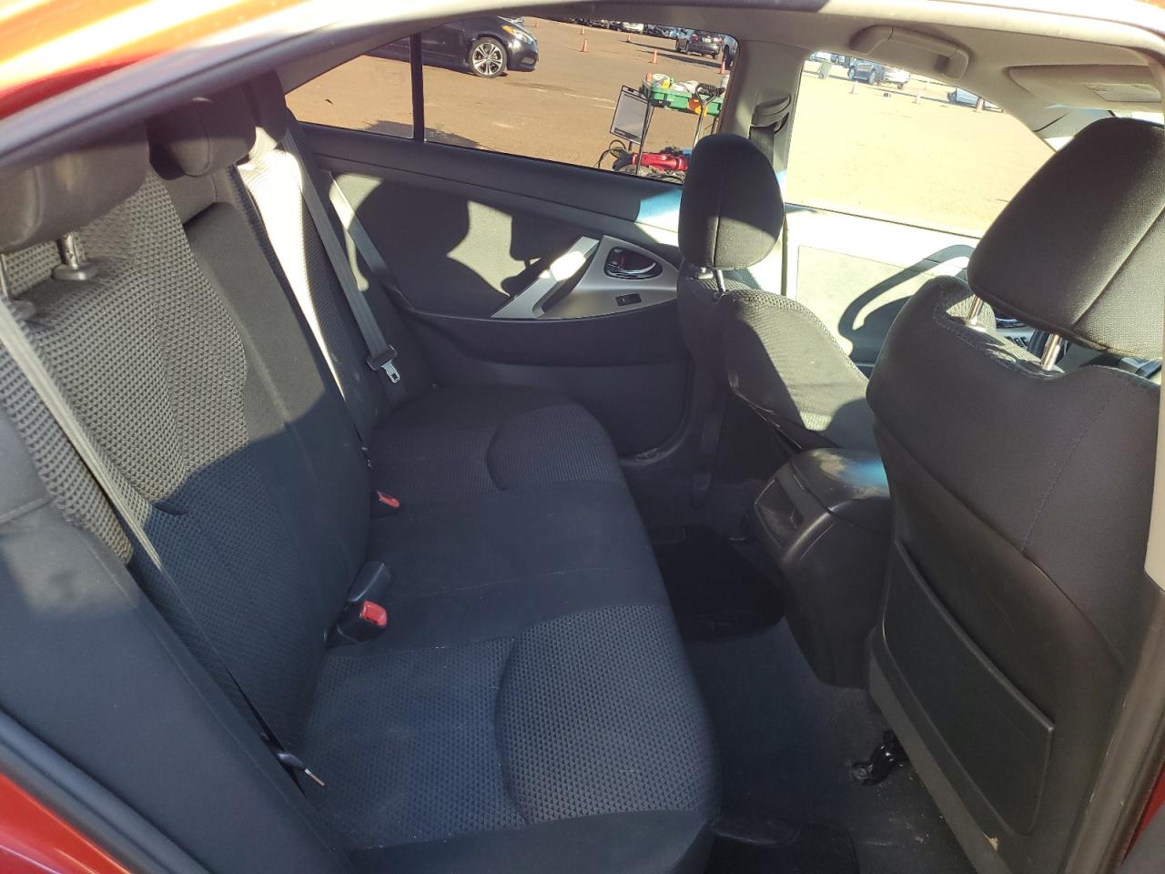2010 Toyota Camry - Image 11