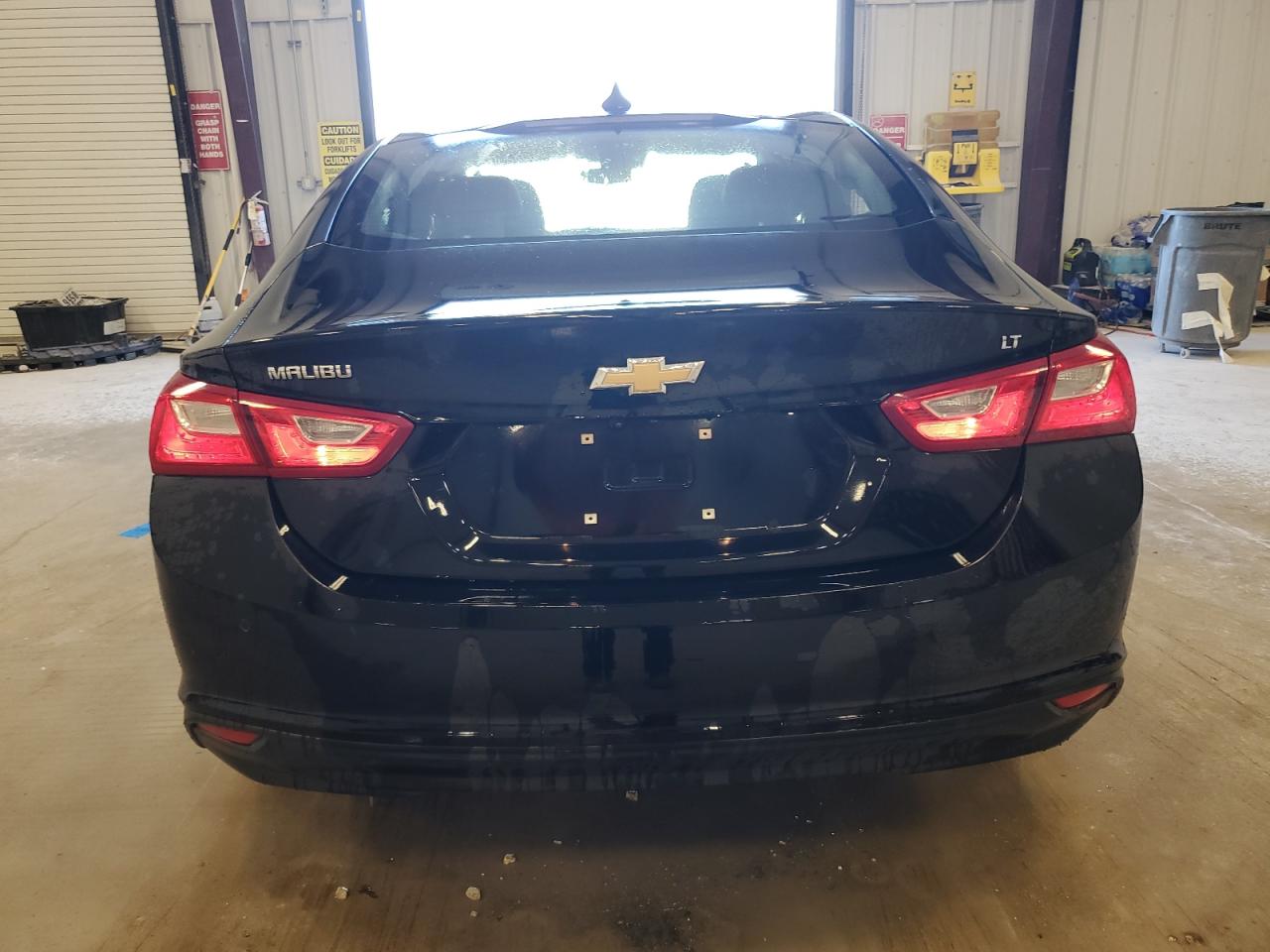 2023 Chevrolet Malibu - Image 6
