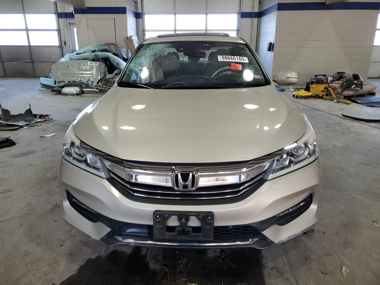 2017 Honda Accord - Image 5