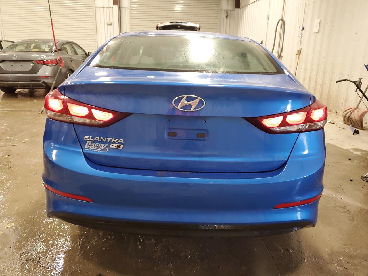 2018 Hyundai Elantra - Image 6