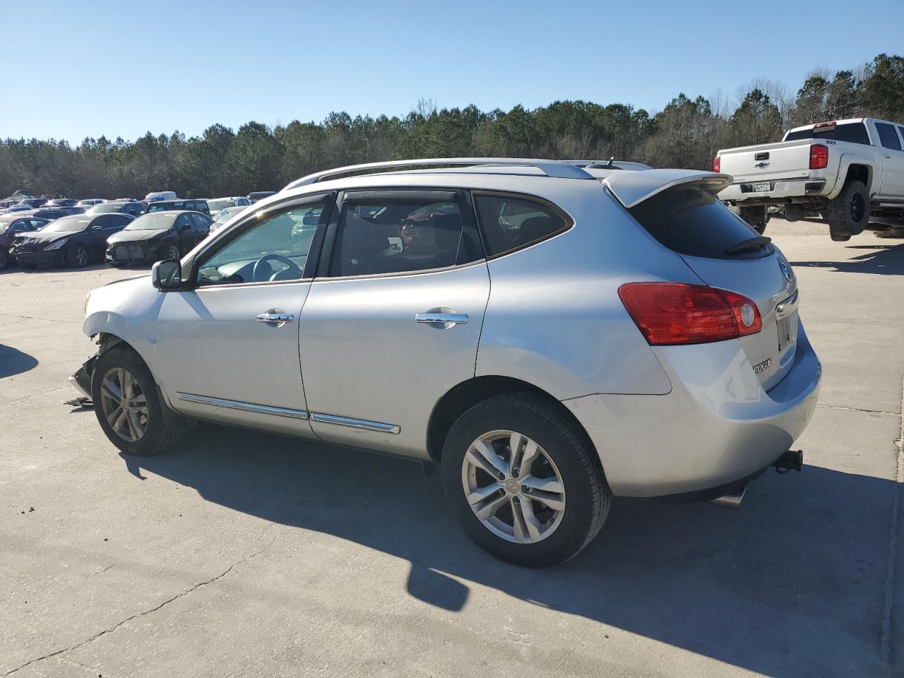 2012 Nissan Rogue - Image 2