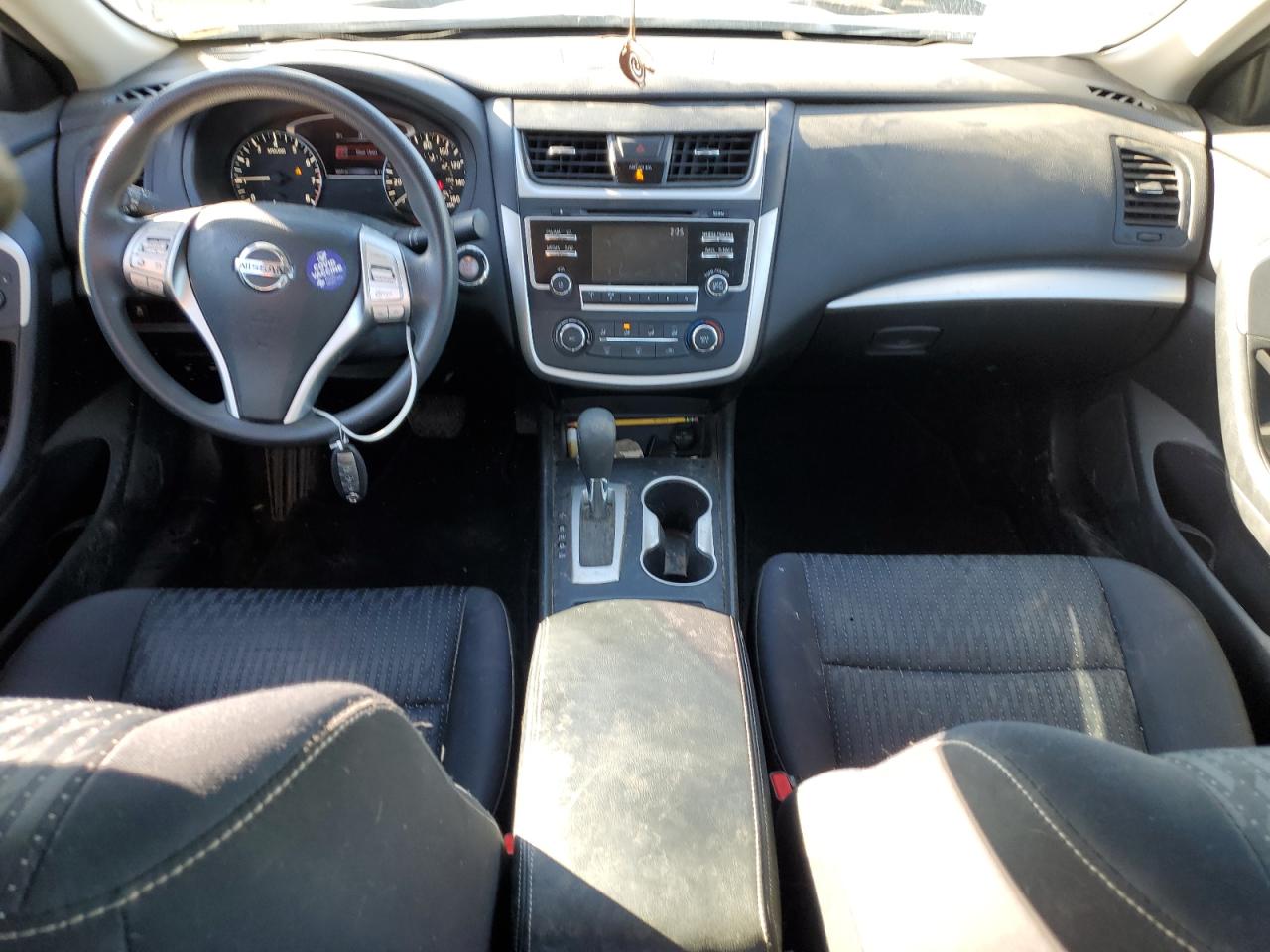 2016 Nissan Altima - Image 8