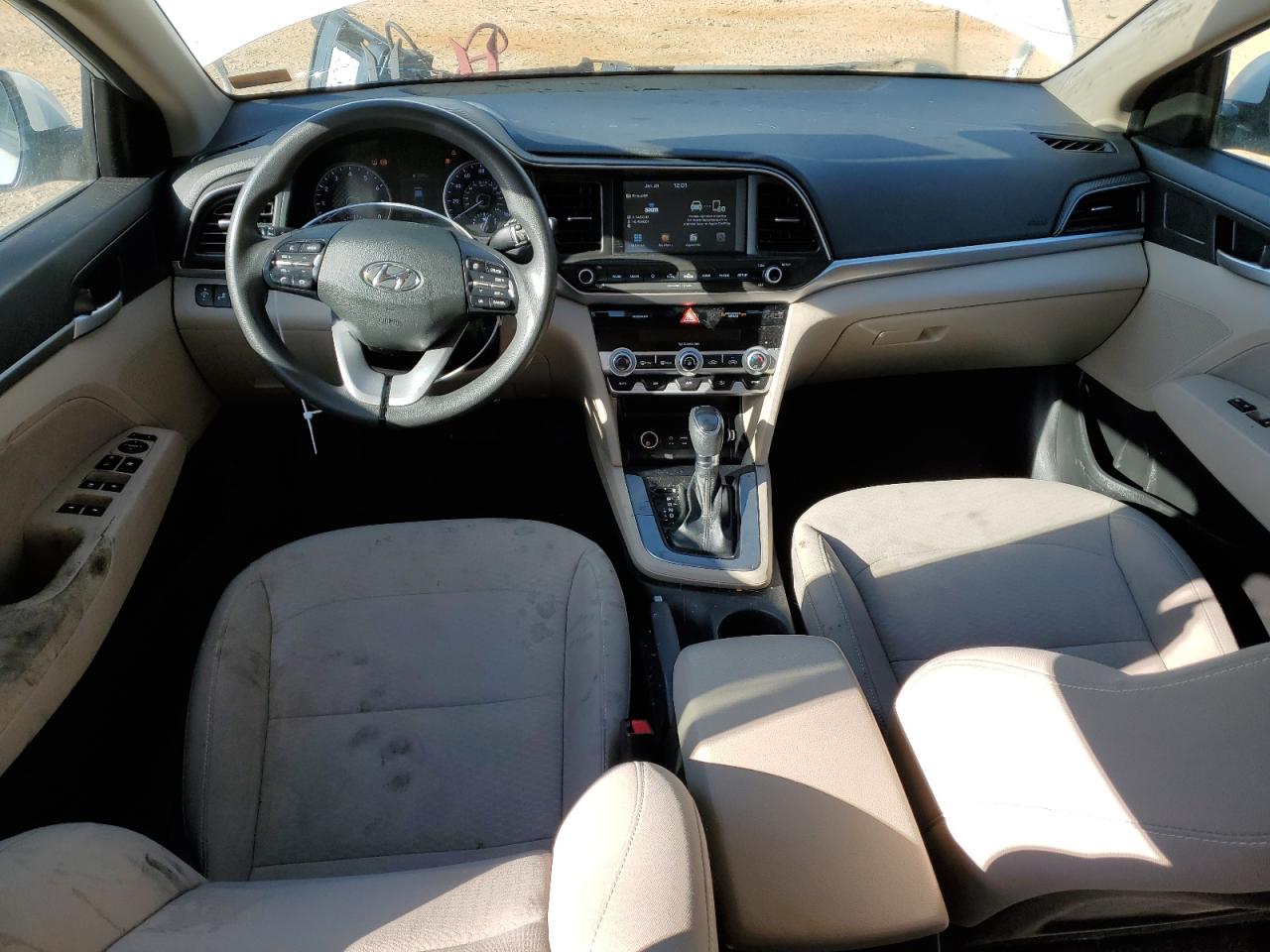 2020 Hyundai Elantra - Image 8