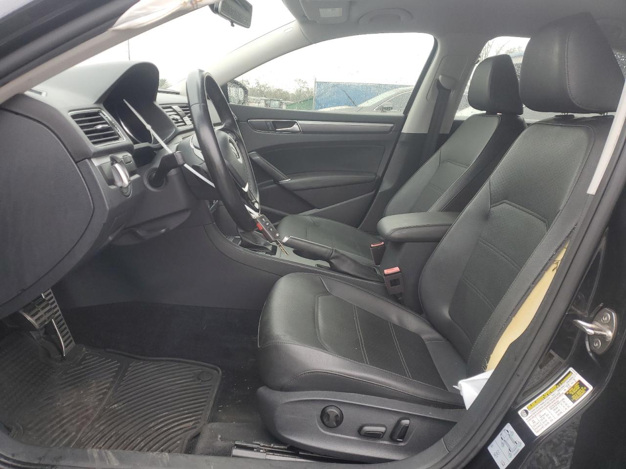 2018 Volkswagen Passat - Image 7