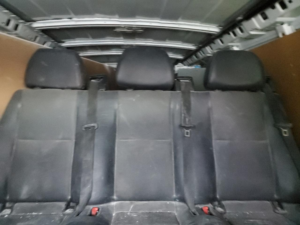 2017 Chevrolet Express - Image 10