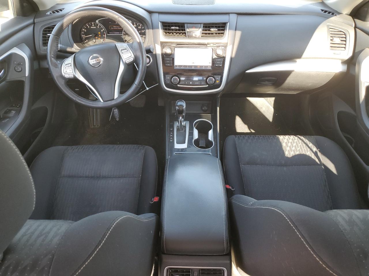 2018 Nissan Altima - Image 8