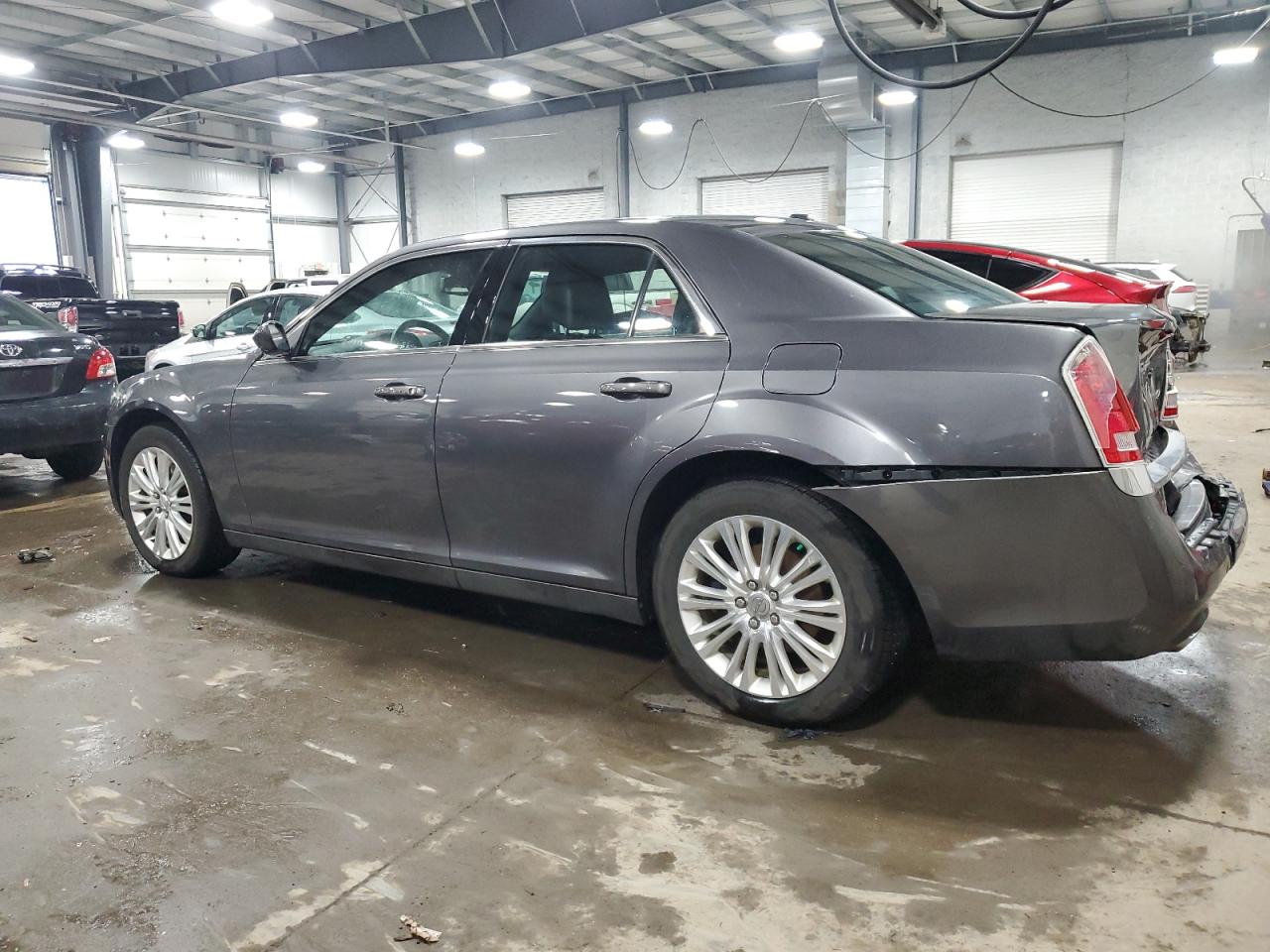 2013 Chrysler 300 - Image 2