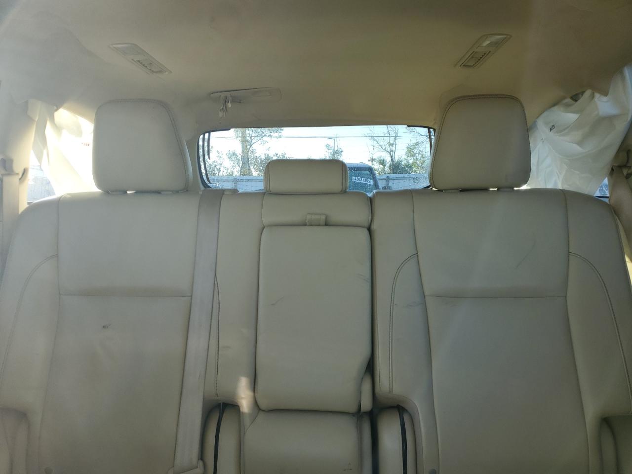 2016 Toyota Highlander - Image 10
