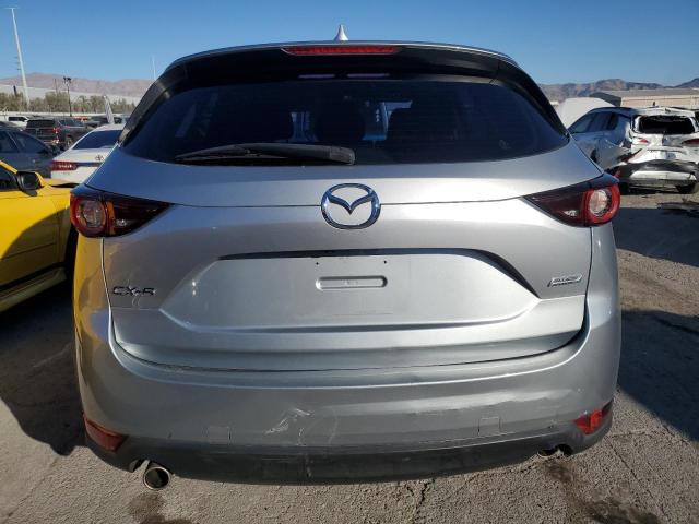  MAZDA CX-5 2019 Srebrny