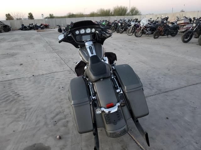 2018 HARLEY-DAVIDSON FLHX STREET GLIDE