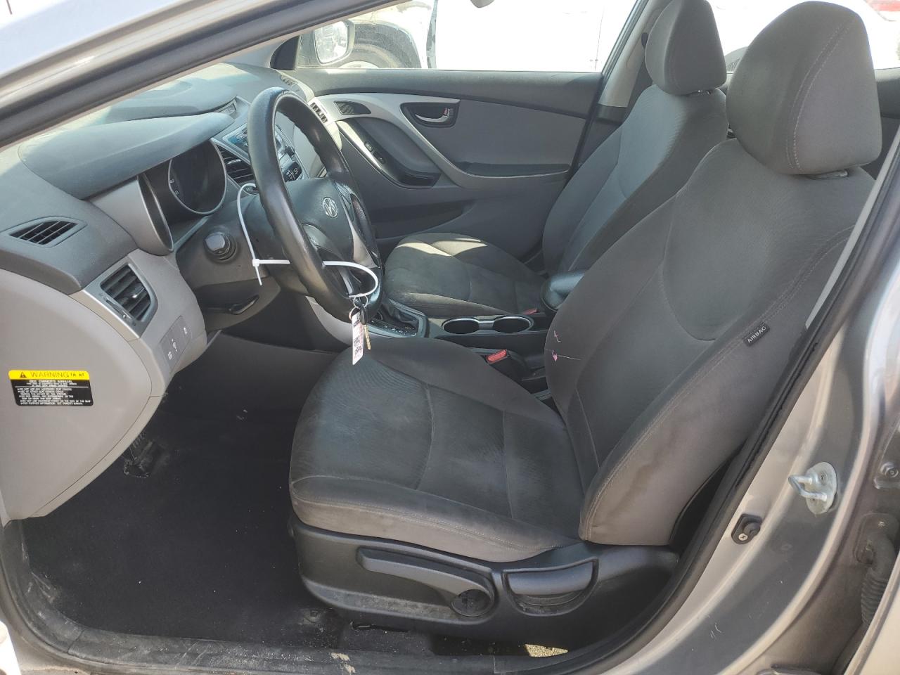 2015 Hyundai Elantra - Image 7