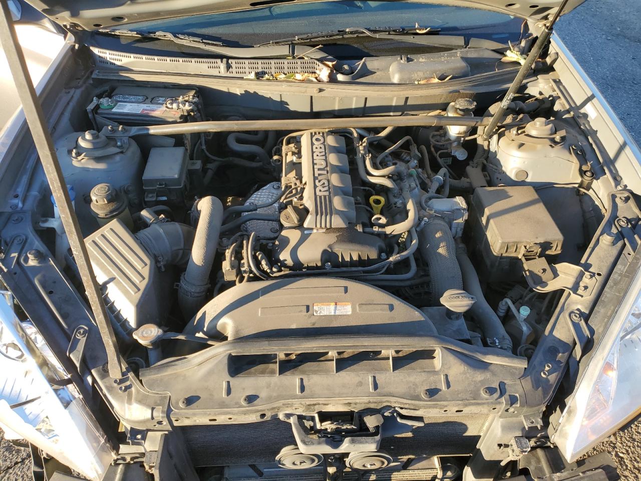 2011 Hyundai Genesis - Image 11