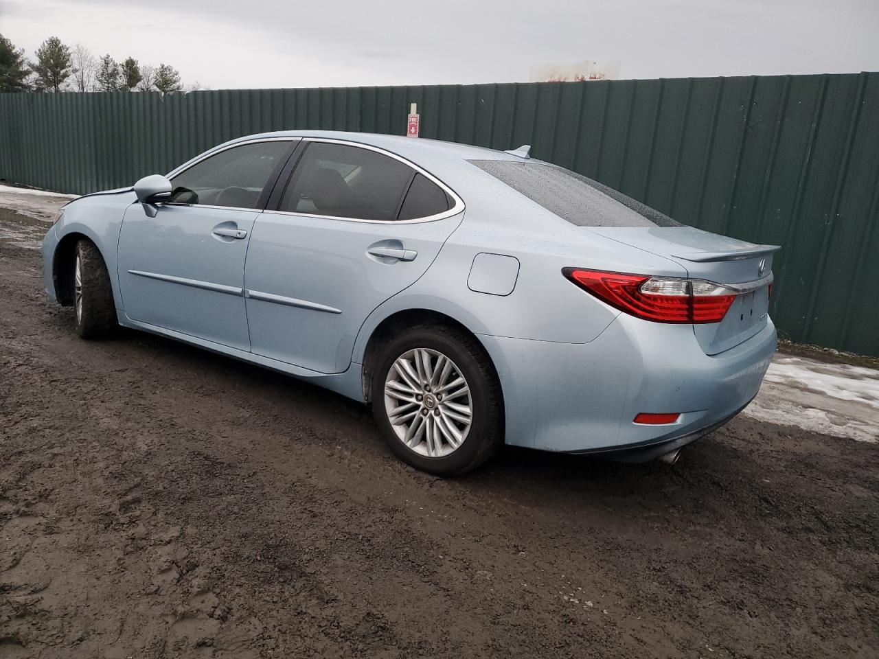 2013 Lexus ES - Image 2