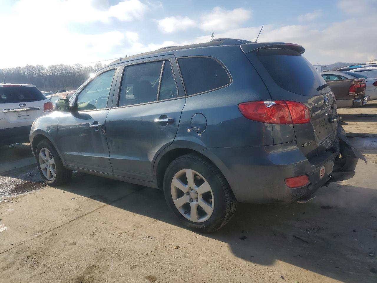 2007 Hyundai Santa Fe - Image 2