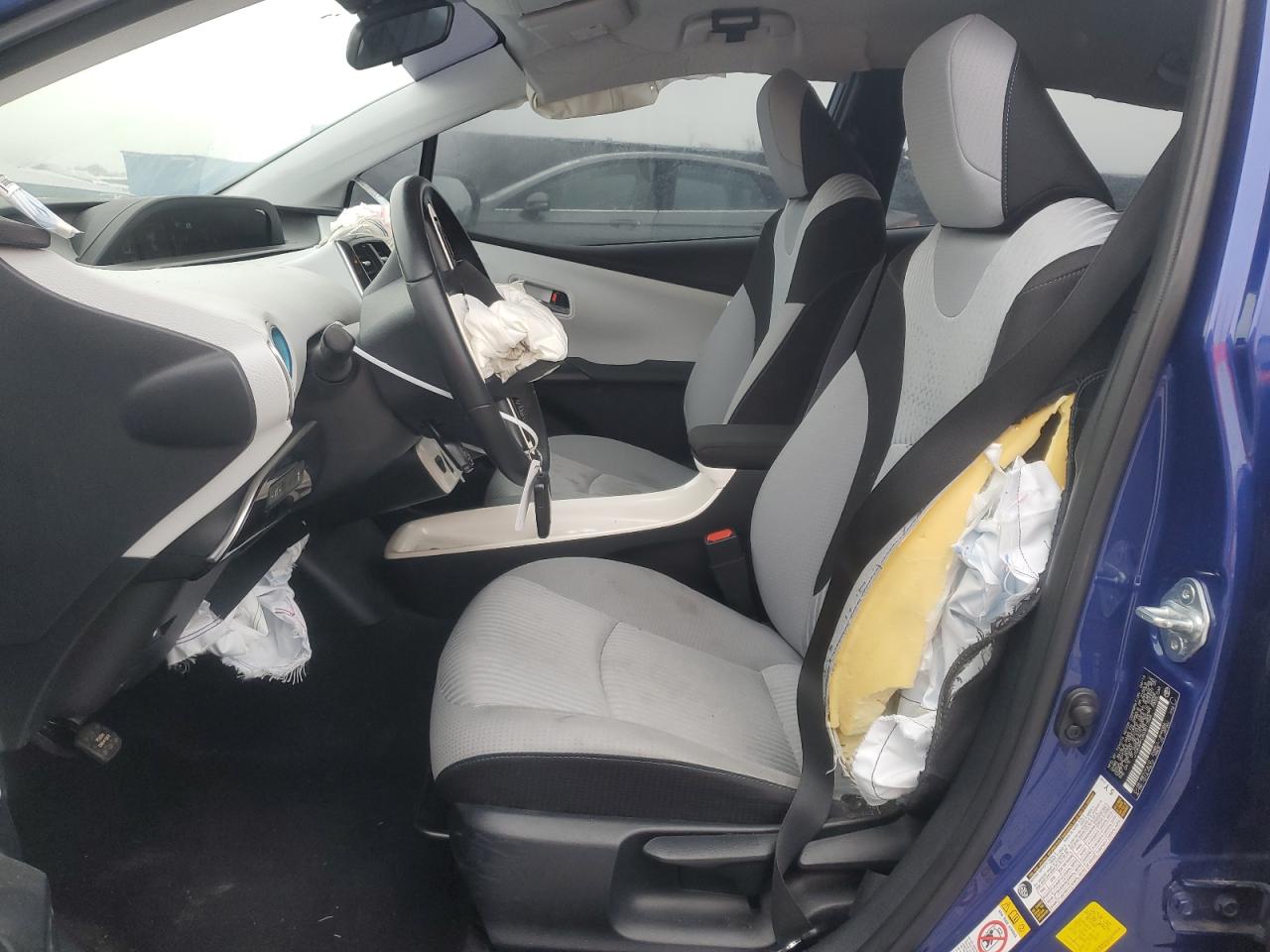 2016 Toyota Prius - Image 7
