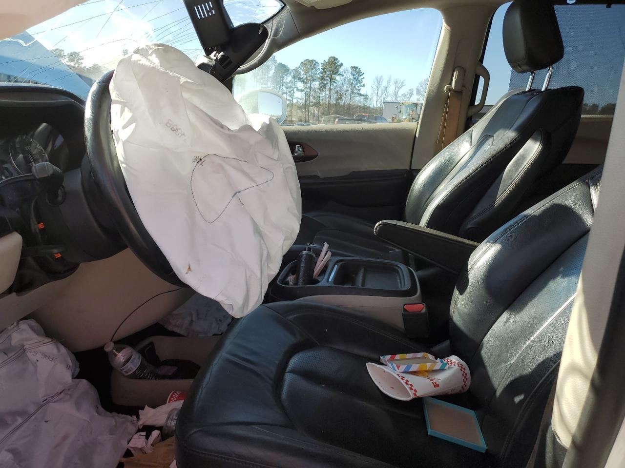 2018 Chrysler Pacifica - Image 7