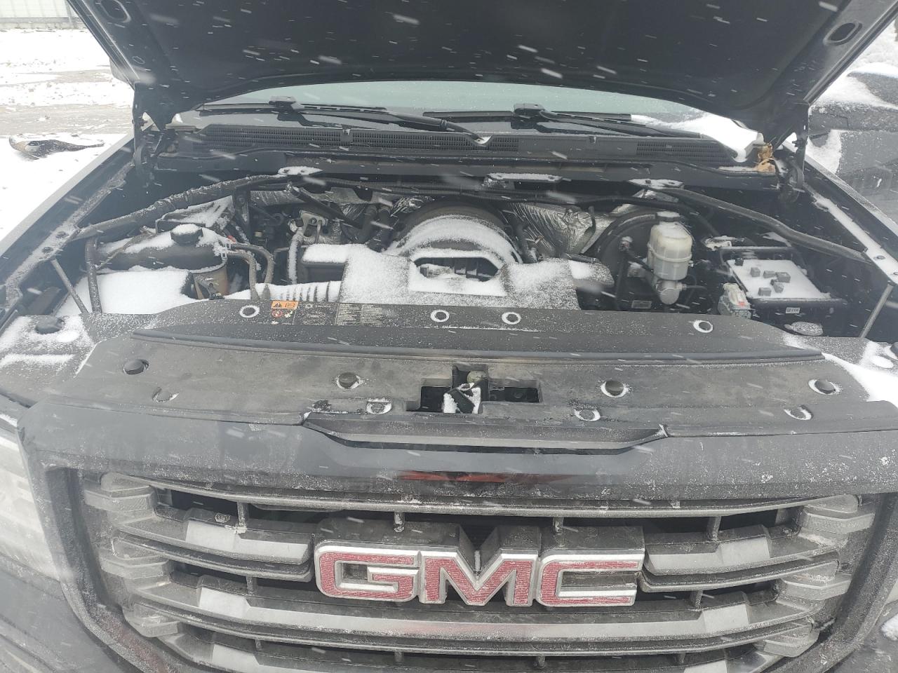 2016 GMC Sierra - Image 12