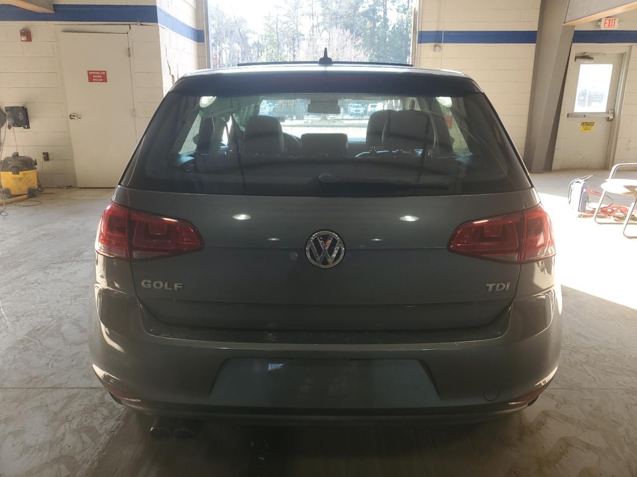 2015 Volkswagen Golf - Image 6