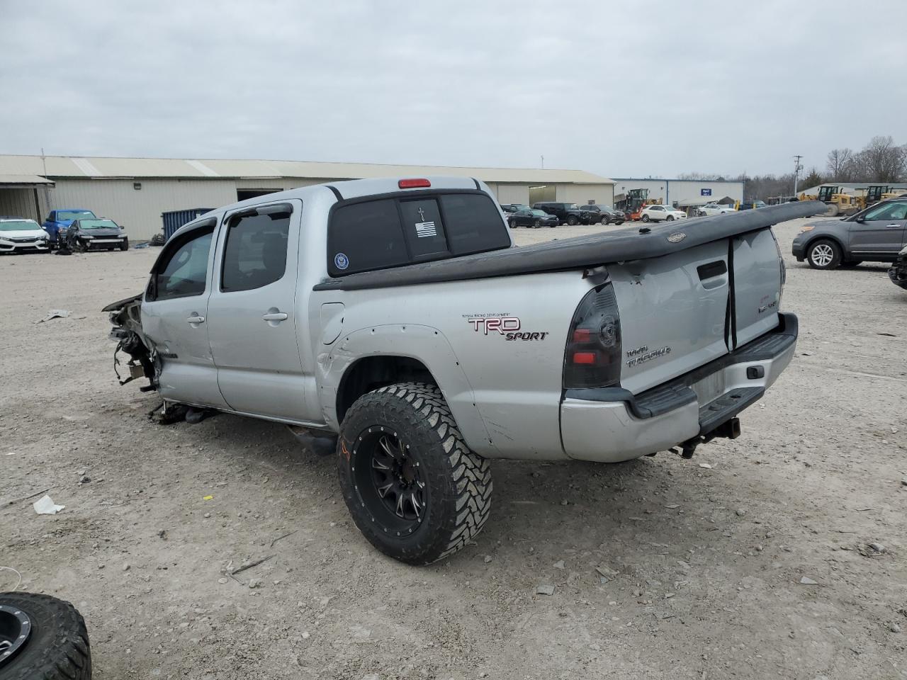 2005 Toyota Tacoma - Image 2