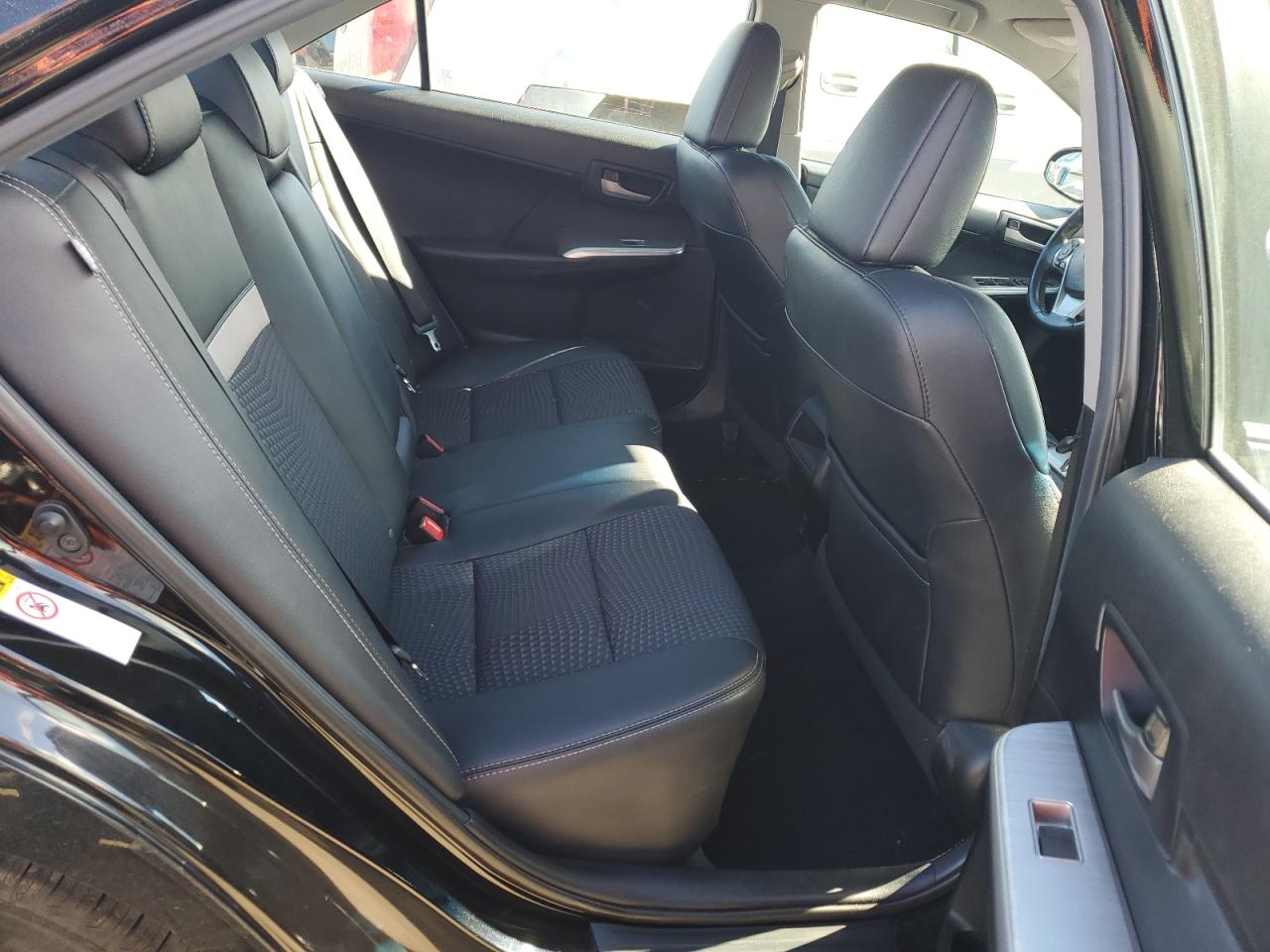 2013 Toyota Camry - Image 10