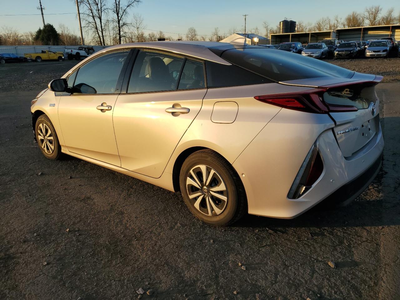 2018 Toyota Prius - Image 2