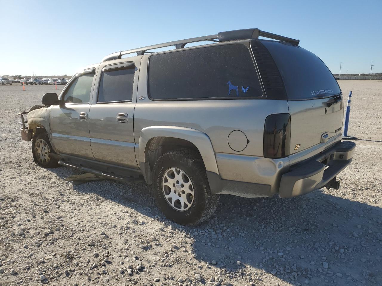 2002 Chevrolet Suburban - Image 2