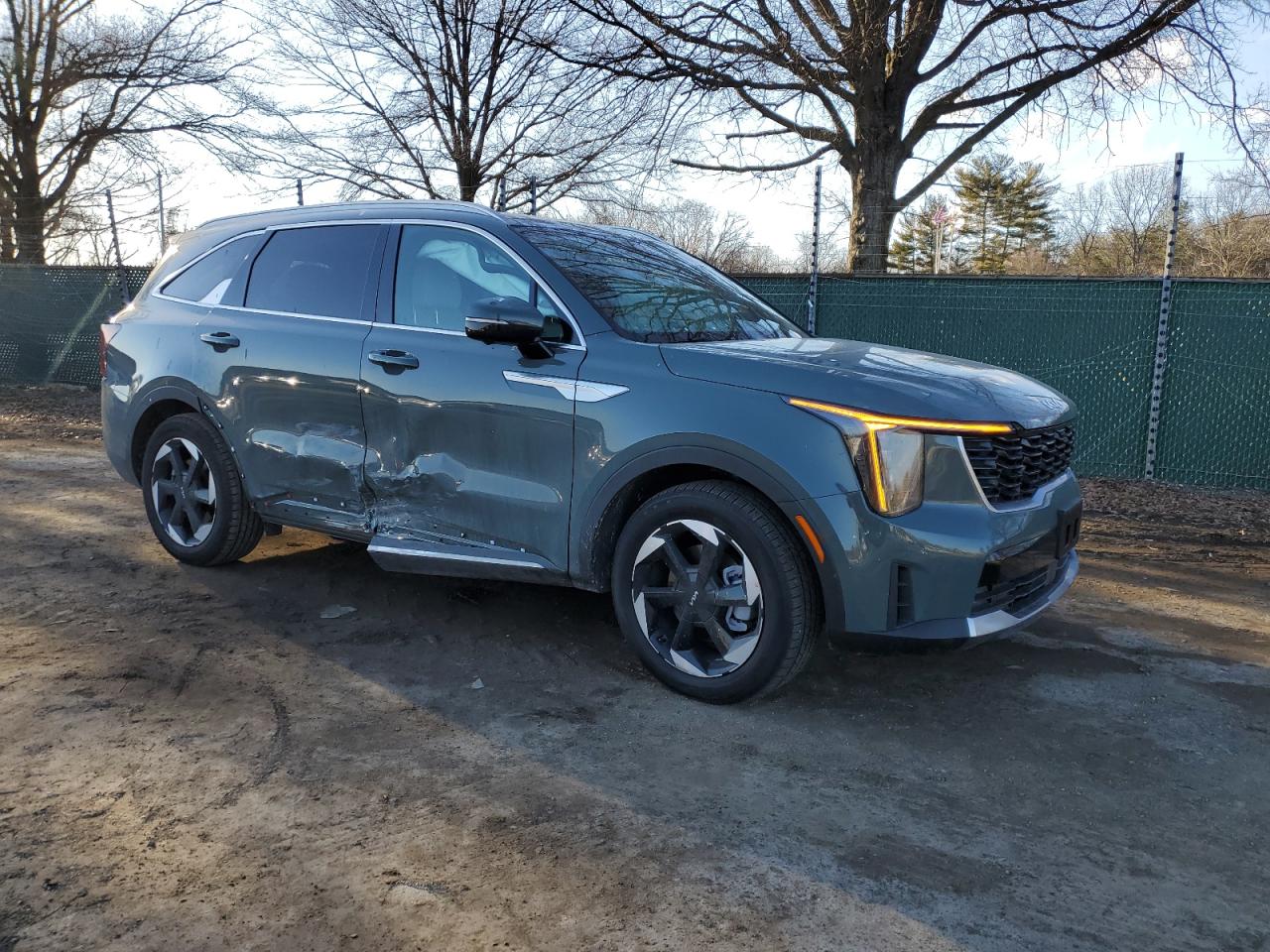 2025 Kia Sorento - Image 4