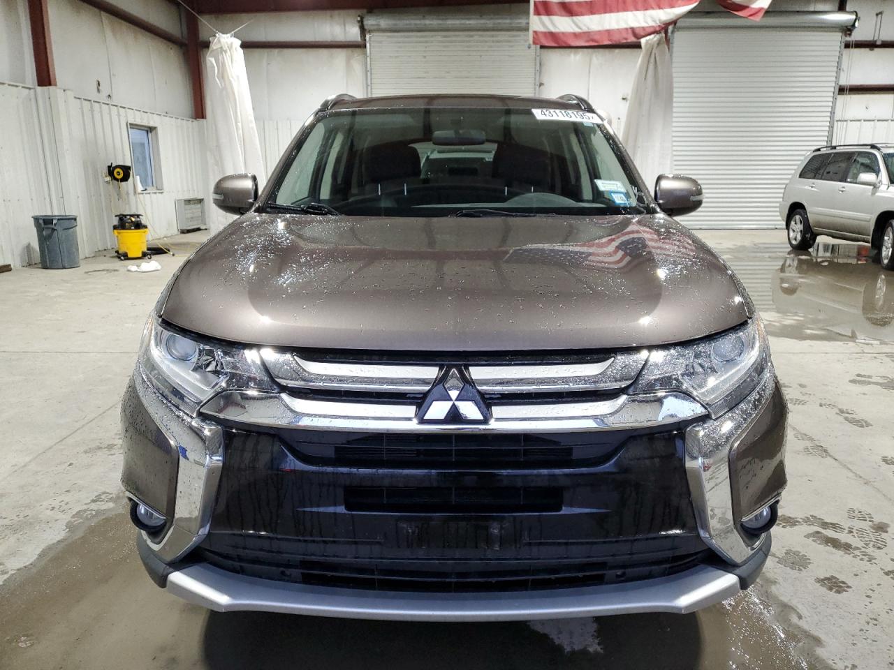 2016 Mitsubishi Outlander - Image 5